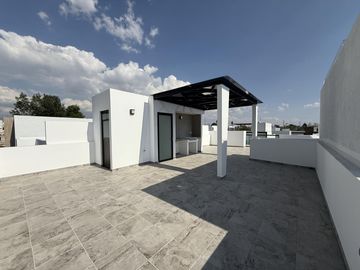 Casa Moderna Nueva en Venta en Fraccionamiento Zona Forjadores