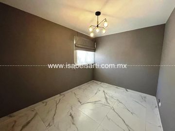 CASA EN VENTA EN JURIQUILLA