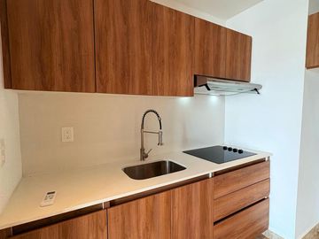 Penthouse duplex Lock-Off de 69 m2, 2 baños, en Aldea Zama