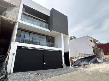 Casa en venta en Fraccionamiento Paseo Real