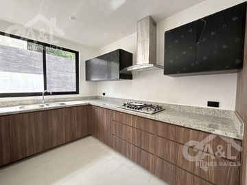 Casa en venta en Fraccionamiento Paseo Real
