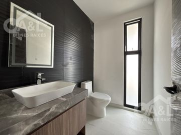 Casa en venta en Fraccionamiento Paseo Real