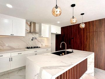 VENTA casa en Angelopolis II 5 recamaras y jardin