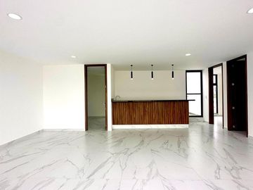 VENTA casa en Angelopolis II 5 recamaras y jardin