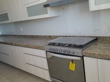 Juriquilla - Colinas - Súper Amplia