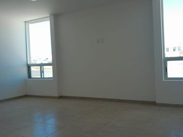 Juriquilla - Colinas - Súper Amplia