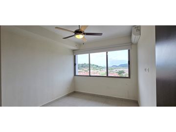 Apartamento Amoblado con Vista al Canal, Panamá Pacífico