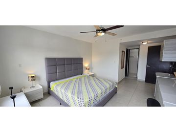 Apartamento Amoblado con Vista al Canal, Panamá Pacífico