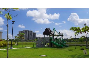 Apartamento Amoblado con Vista al Canal, Panamá Pacífico