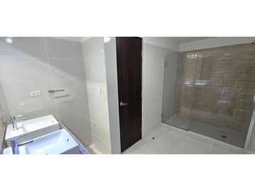 Apartamento Amoblado con Vista al Canal, Panamá Pacífico
