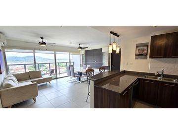 Apartamento Amoblado con Vista al Canal, Panamá Pacífico