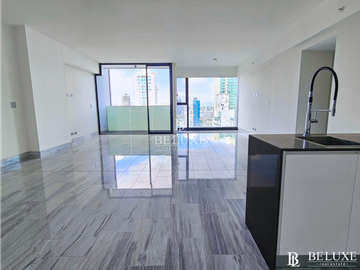 VENDO - ALQUILO APARTAMENTO EN AVENIDA BALBOA, PH NUOVO ARMANI (P)