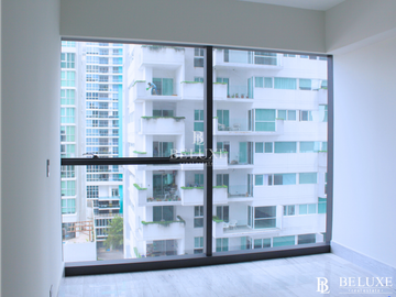 VENDO - ALQUILO APARTAMENTO EN AVENIDA BALBOA, PH NUOVO ARMANI (P)