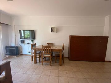 ALQUILER 24 M. - UN AMBIENTE - LA PERLA- Amoblado