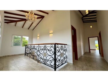 Finca nueva en venta en parcelación - Santa Elena El Cerrito Valle
