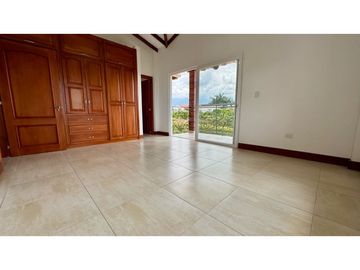 Finca nueva en venta en parcelación - Santa Elena El Cerrito Valle