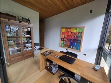 Casa en Arriendo Amoblada en Medellín Alto de Palmas