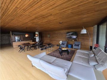 Casa en Arriendo Amoblada en Medellín Alto de Palmas