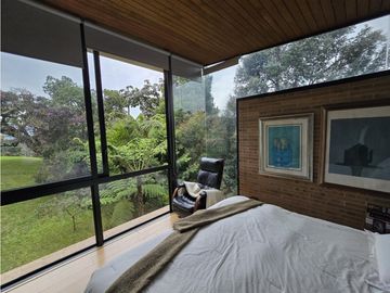 Casa en Arriendo Amoblada en Medellín Alto de Palmas