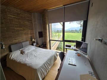 Casa en Arriendo Amoblada en Medellín Alto de Palmas