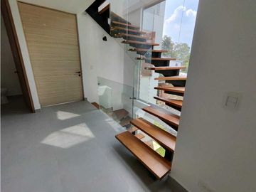 Hermosa Casa Envig El Atravesado 400m2 💰2350 Mill