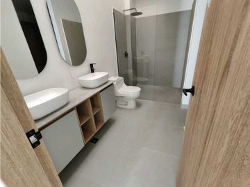 Hermosa Casa Envig El Atravesado 400m2 💰2350 Mill