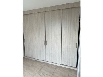 RENTO HERMOSO APARTAMENTO CON PARQUEADERO CUBIERTO EN LA CONDINA