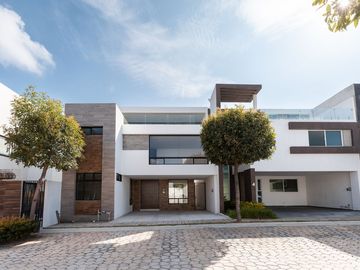 CASA EN VENTA EN PARQUE ZACATECAS