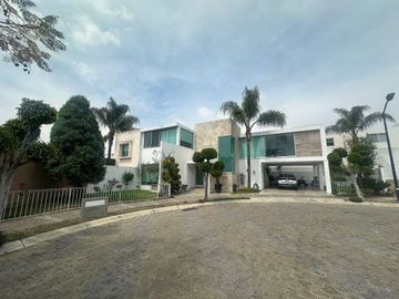 Casa en Venta en Lomas de Angelópolis 1