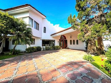 MAGNIFICA CASA EN VENTA EN ATLAS COLOMOS !!!
