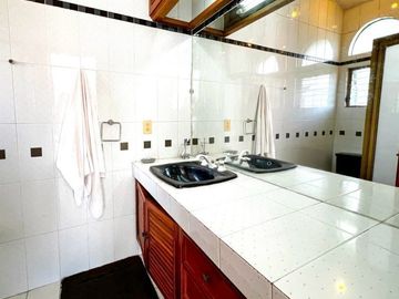 MAGNIFICA CASA EN VENTA EN ATLAS COLOMOS !!!