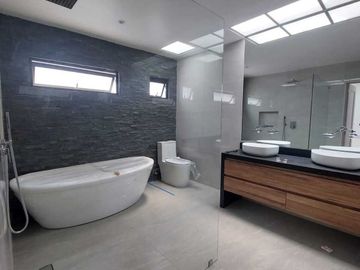 Se vende casa en Bosque de la Herradura, Huixquilucan.