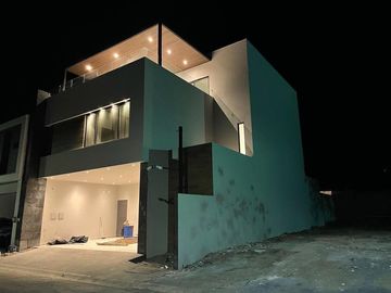 CASA EN RENTA ZONA SANTIAGO NUEVO LEON