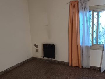 Casa PH en venta en Gerli Este