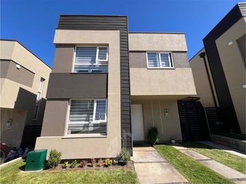 Casa en Venta en Linda Casa en Condominio Terranova, Lomas del Carmen, Temuco