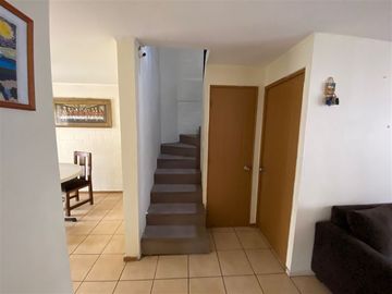 Casa en Venta en Casa Venta 5D + 3B Portales de Santa Ana, Maipú