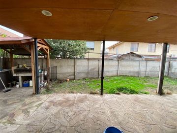 Casa en Venta en Casa Venta 5D + 3B Portales de Santa Ana, Maipú