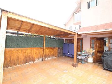 Casa en Venta en VENTA CASA 5D2B - 4 Poniente esquina Gabriel Gonzalez Videla