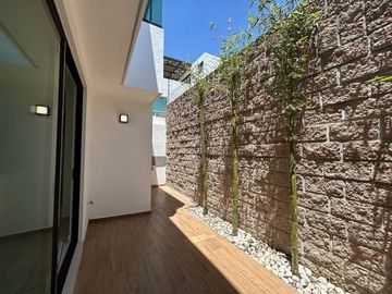 VENTA DE CASA EN RESIDENCIAL SAMPIERI 3 RECAMARAS POR PLAZA SAN DIEGO