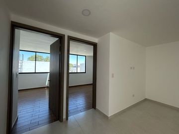 VENTA DE CASA EN RESIDENCIAL SAMPIERI 3 RECAMARAS POR PLAZA SAN DIEGO