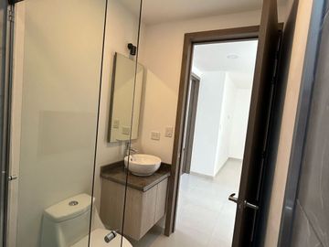 VENTA DE CASA EN RESIDENCIAL SAMPIERI 3 RECAMARAS POR PLAZA SAN DIEGO