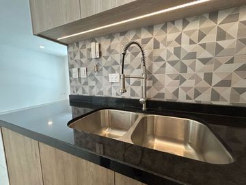 VENTA DE CASA EN RESIDENCIAL SAMPIERI 3 RECAMARAS POR PLAZA SAN DIEGO