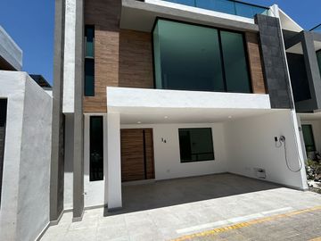 VENTA DE CASA EN RESIDENCIAL SAMPIERI 3 RECAMARAS POR PLAZA SAN DIEGO