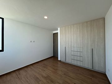 VENTA DE CASA EN RESIDENCIAL SAMPIERI 3 RECAMARAS POR PLAZA SAN DIEGO