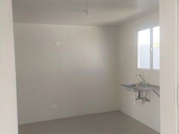 CASA DE 3 RECAMARAS EN VENTA ZONA CEDROS SANTA FE, PRIV BORGOÑA