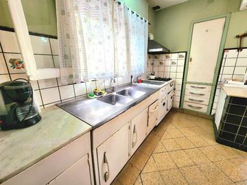 Chalet en venta en Castelar Sur