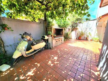 Chalet en venta en Castelar Sur