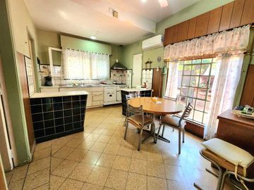 Chalet en venta en Castelar Sur