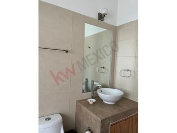 Venta casa LOMAS DE COCOYOC. Doble terreno