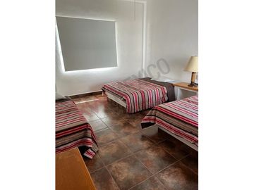 Venta casa LOMAS DE COCOYOC. Doble terreno